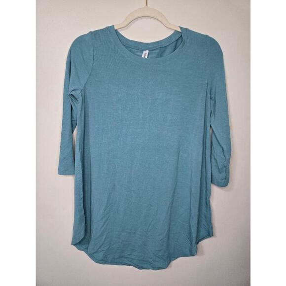 Zenanna Tops - Zenanna womens Blue 3/4 Sleeve Shirt Size small flowy top